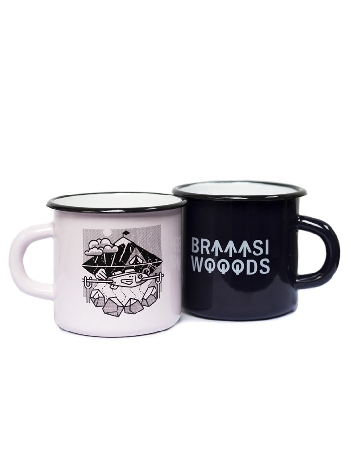 ENAMEL MUG