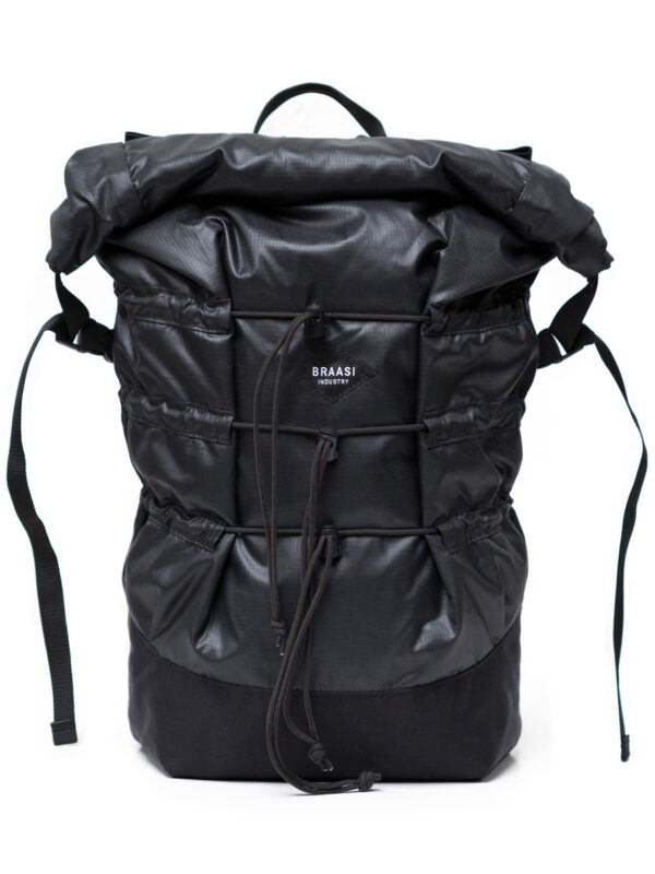 braasi_mika_black_front_1200x900