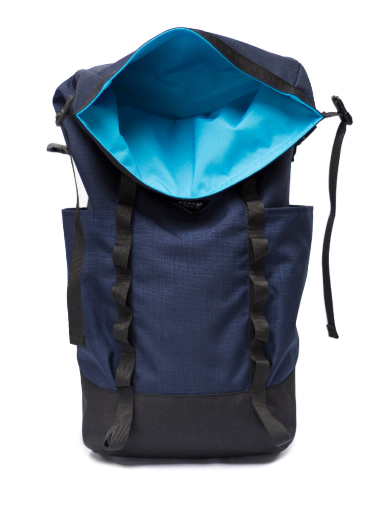Modrý batoh Kira od Braasi Industry se světle modrou podšívkou