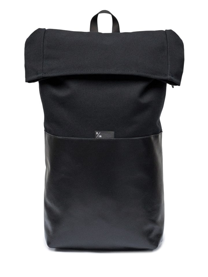 Braasi AYO - Black is a water resistant designer backpack made of cotton canvas high-quality Italian leather.