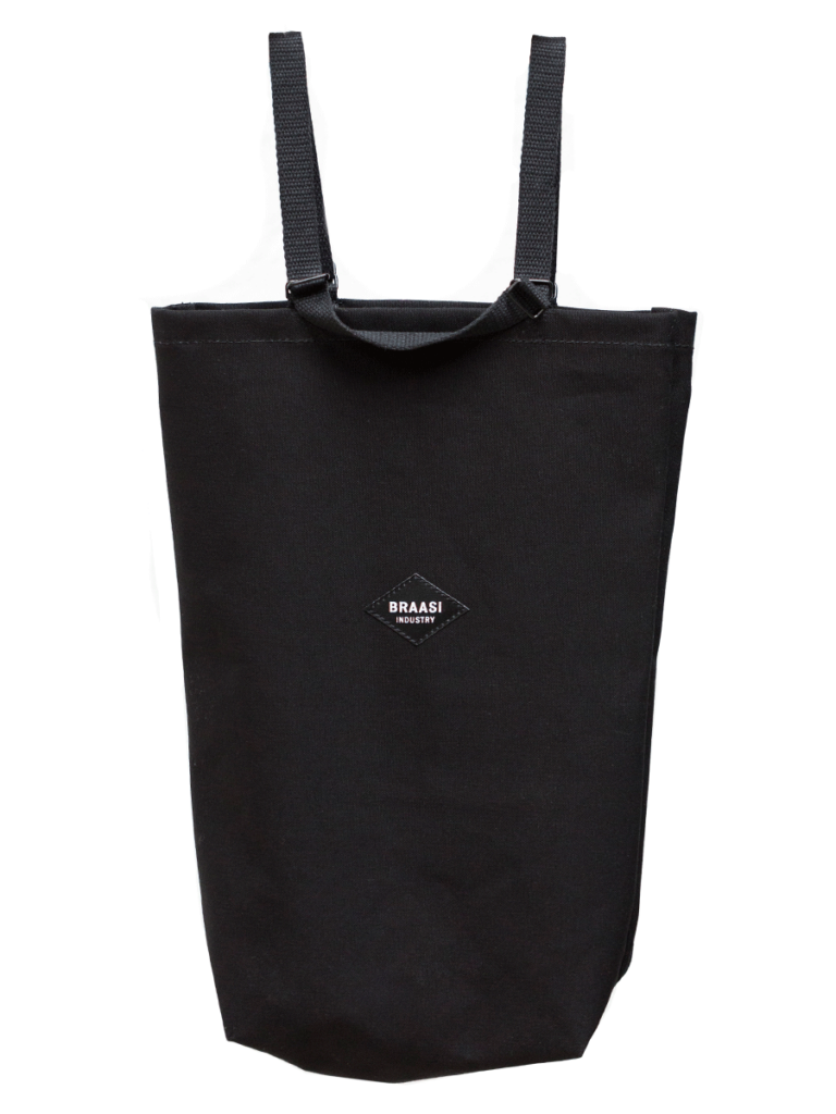 Černý jednoduchý batoh z bavlny Canvas Bag z dílny pražské značky Braasi