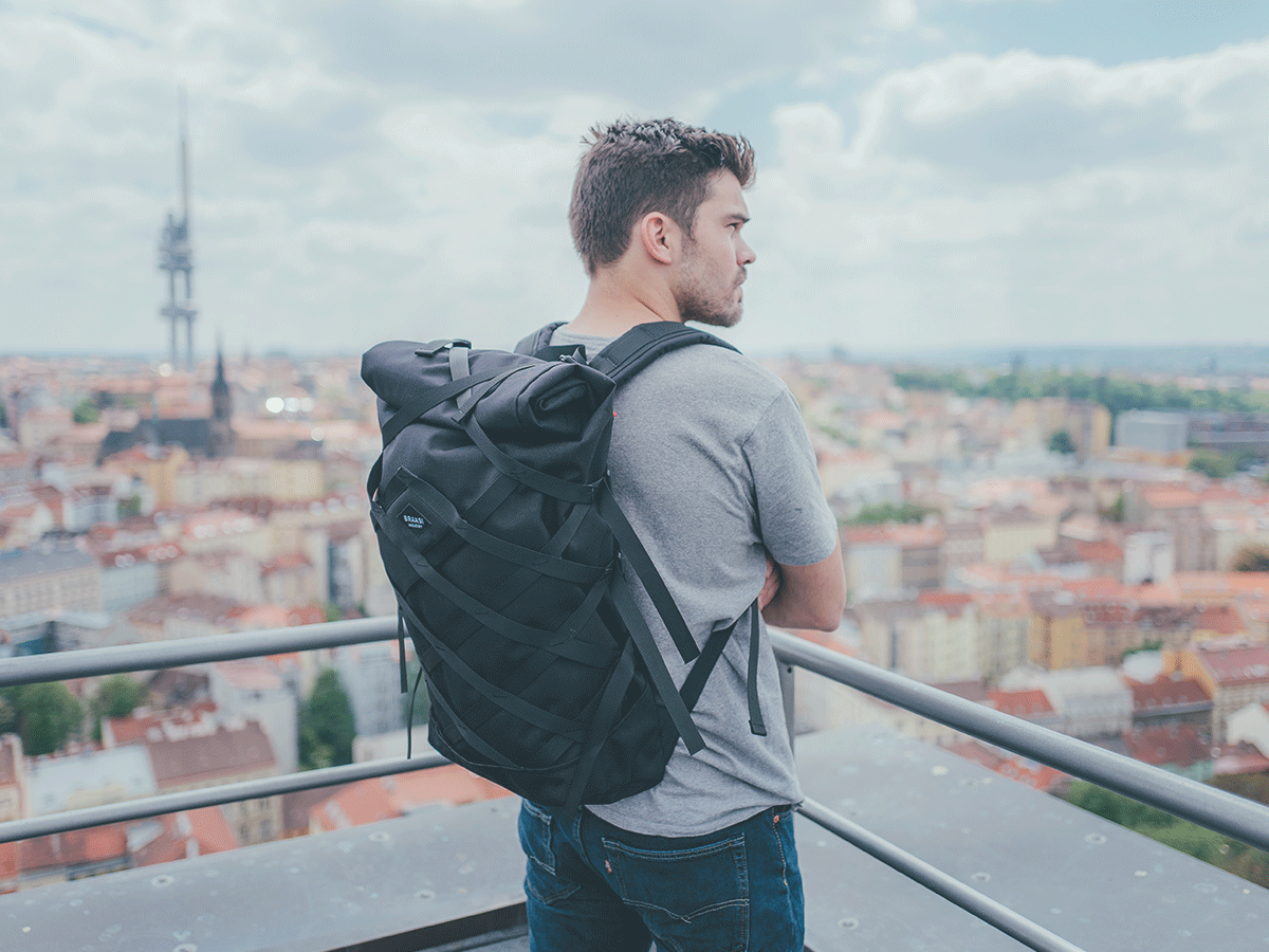 Braasi Wicker black- durable waterproof backpack with external net